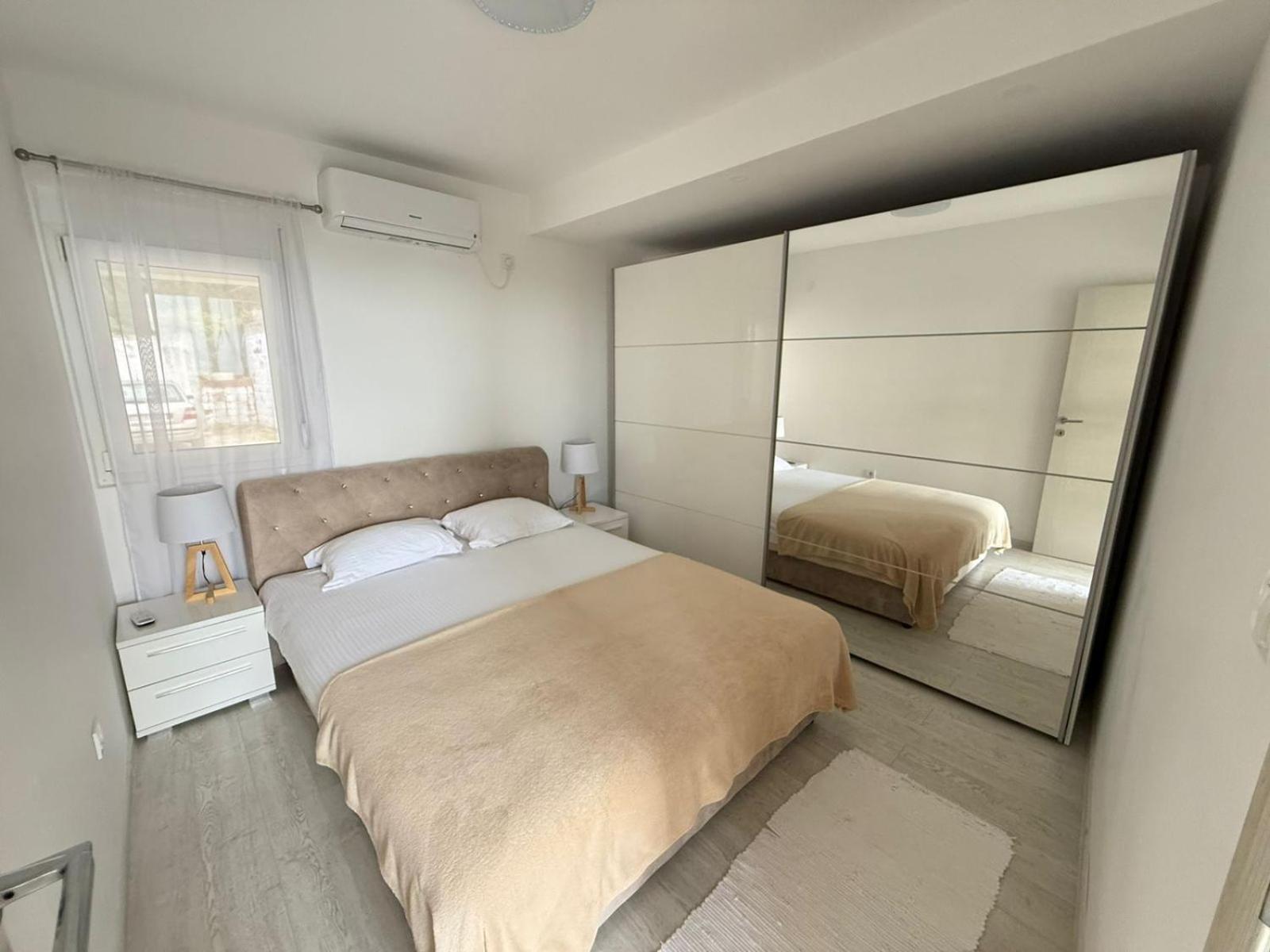 Apartmani Avanti Becici Værelse billede